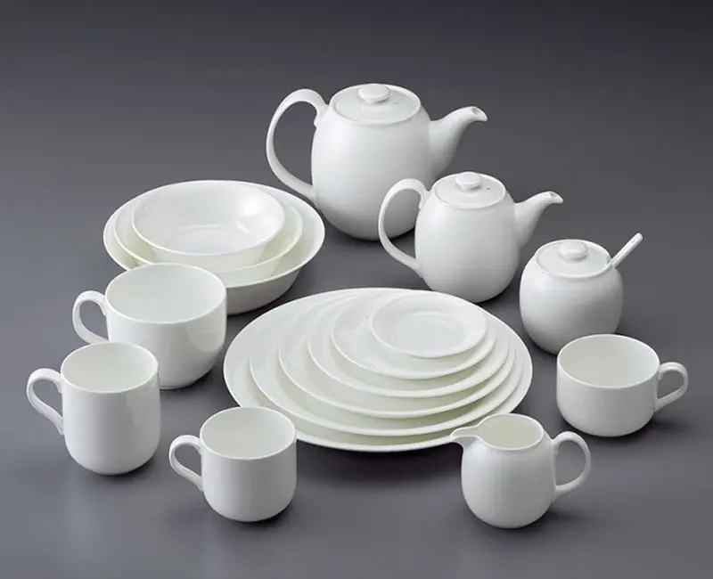 Crockery & Cutlery